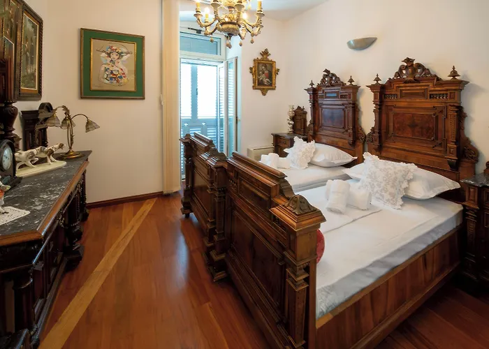Royal Heritage In Center Appartement *