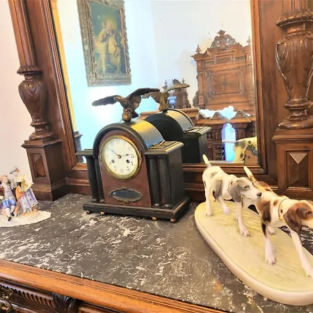 Royal Heritage In Center Apartment