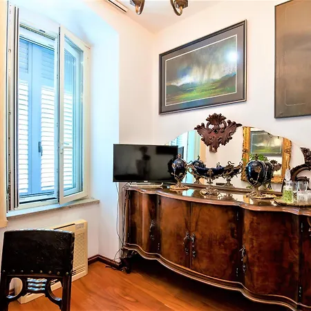 Royal Heritage In Center Apartment *